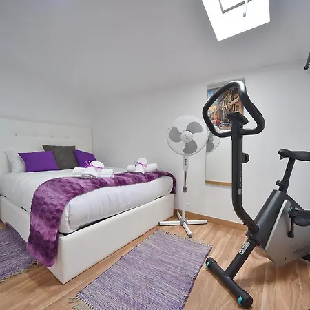 Simplicity Rooms & Suites Хостел